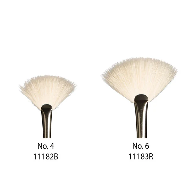 Hai cọ quạt lông trắng, ghi cỡ số 4 và số 6